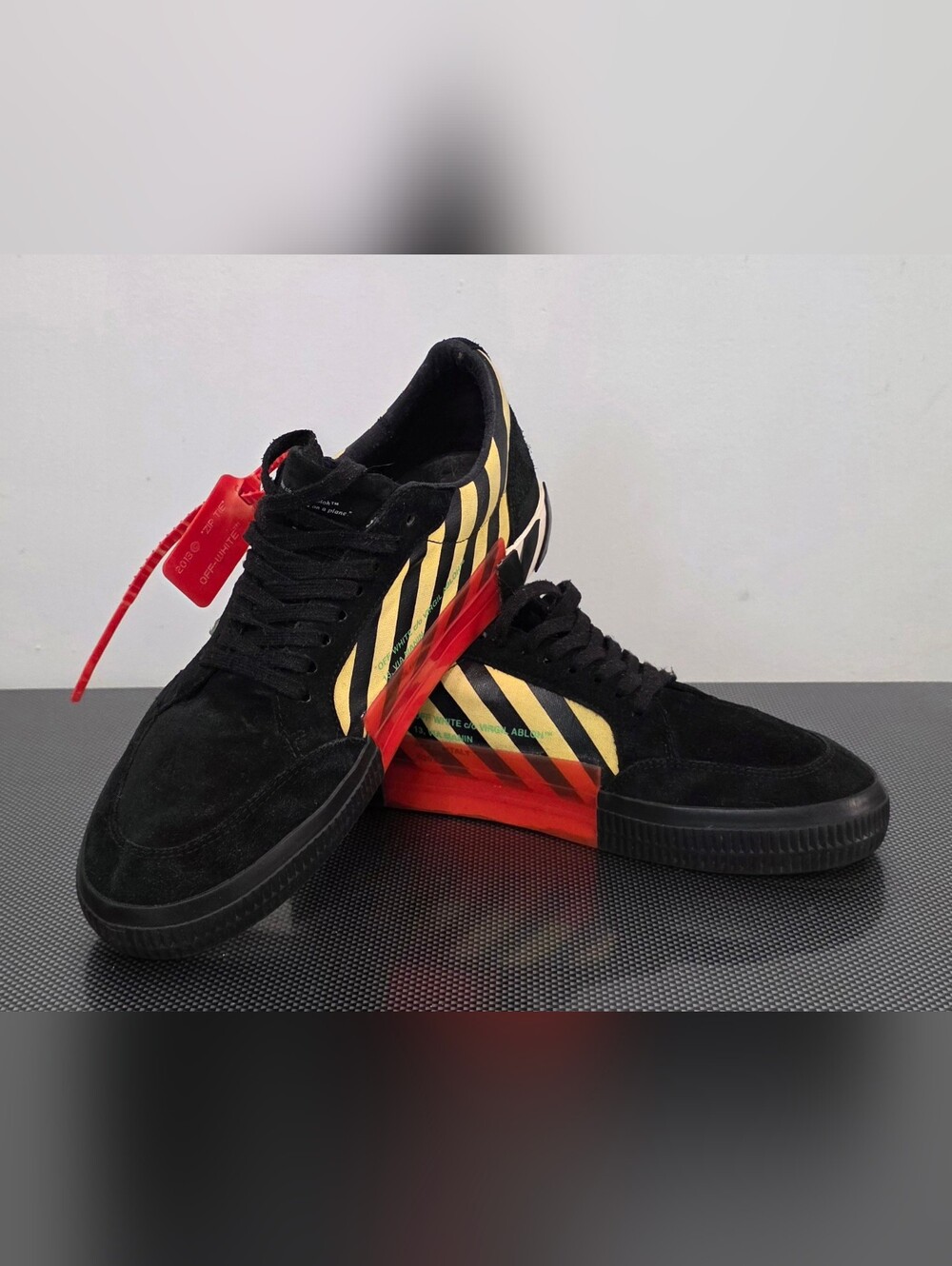 Used ,Sz 10,5 Off-White Vulc Low 'Black Yellow Green'